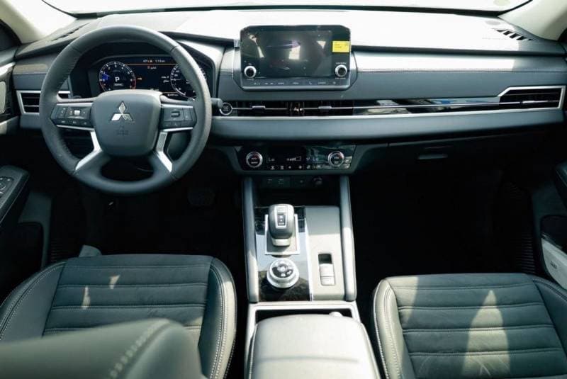 2025 Mitsubishi Outlander GLX MIDLINE thumbnail 7