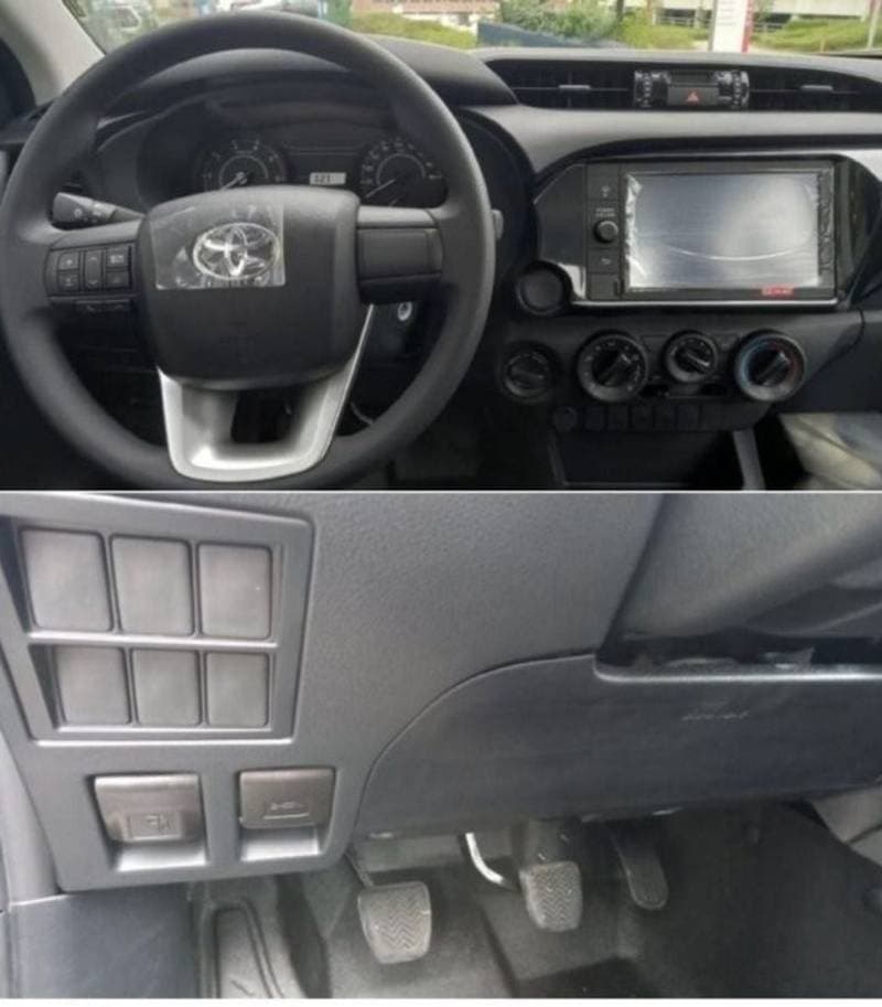2023 Toyota Hilux GL thumbnail 4