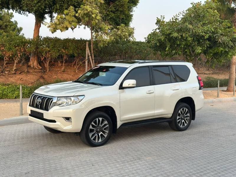 2023 Toyota Land Cruiser GXR thumbnail 2
