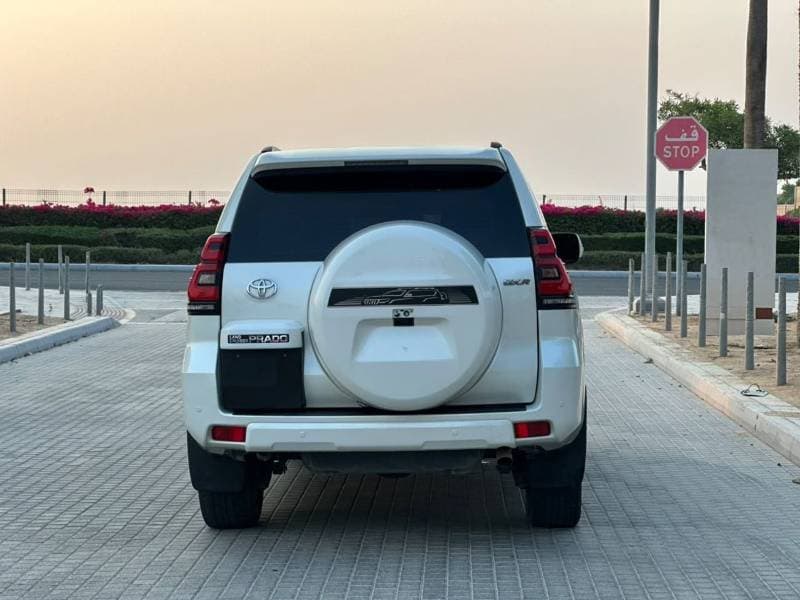 2023 Toyota Land Cruiser GXR thumbnail 6
