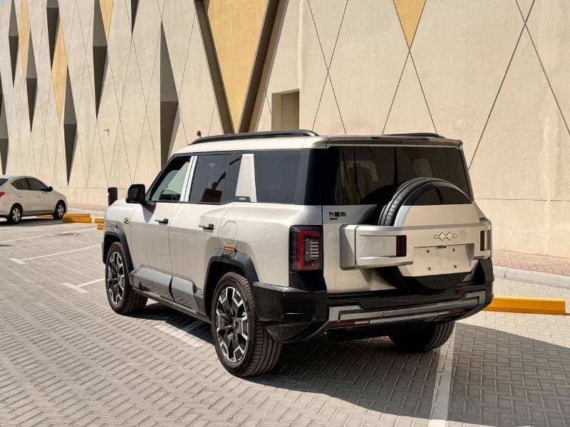 2025 BYD Leopard 8 FLAGSHIP thumbnail 6