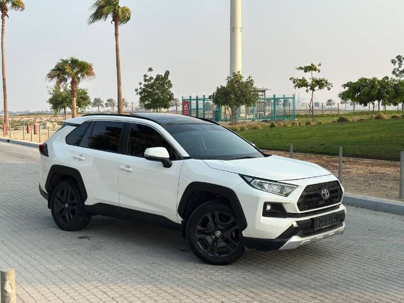 2024 Toyota RAV4 ADVENTURE thumbnail 3