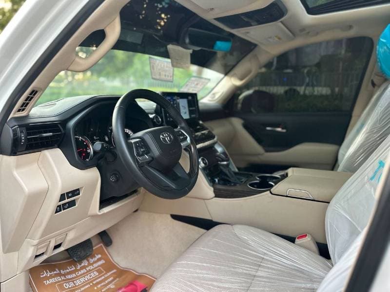 2024 Toyota Land Cruiser VXR thumbnail 8