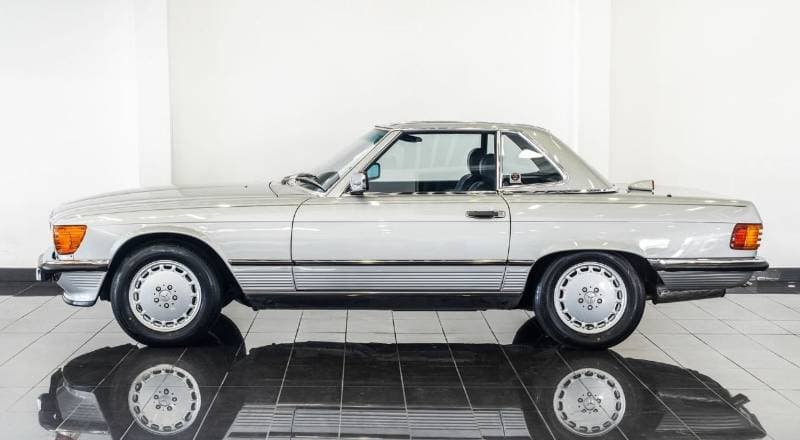 1987 Mercedes Benz SL 560 thumbnail 4