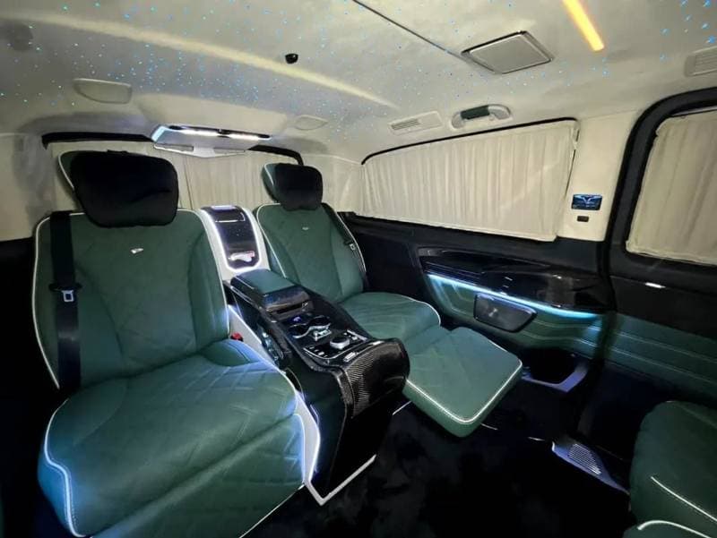 2026 Mercedes Benz V300 V LINE thumbnail 4