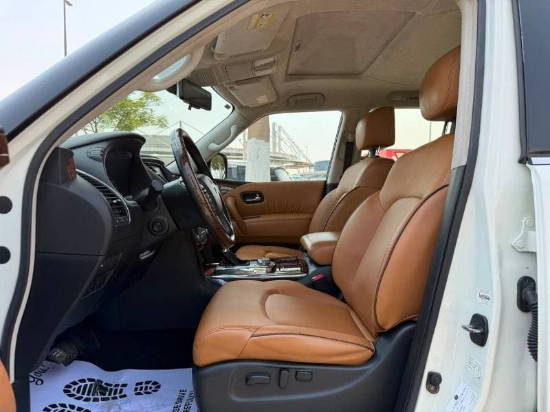 2019 Nissan Patrol SE PLATINUM CITY thumbnail 7