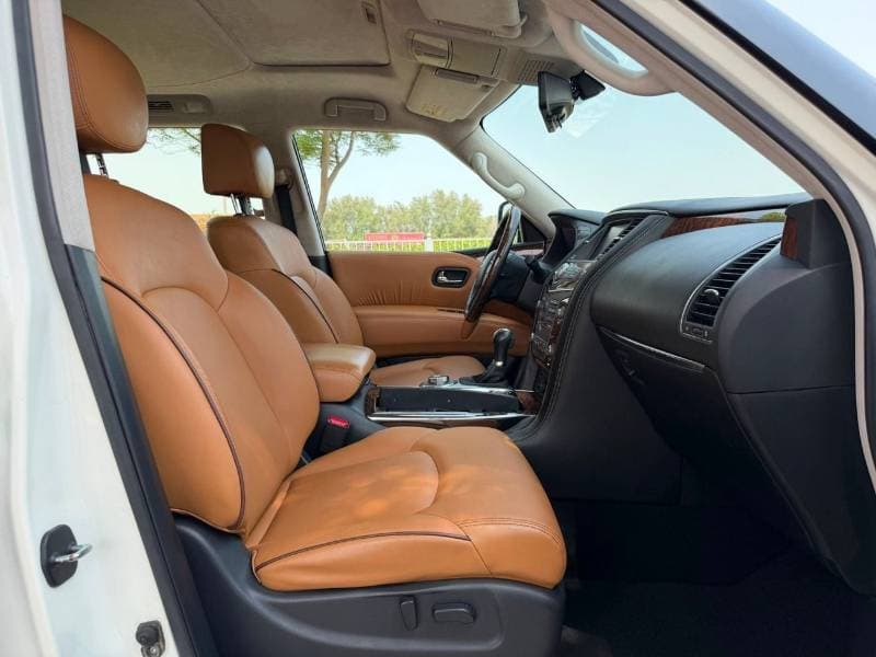 2019 Nissan Patrol SE PLATINUM CITY thumbnail 8