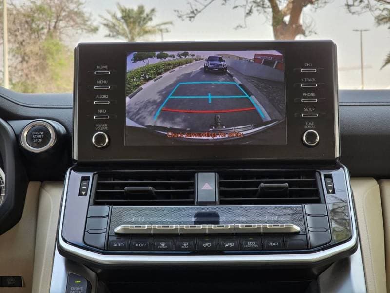 2024 Toyota Land Cruiser EXR thumbnail 7
