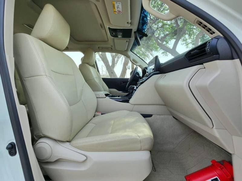 2024 Toyota Land Cruiser EXR thumbnail 8