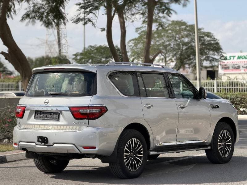 2022 Nissan Patrol SE PLATINUM CITY thumbnail 3