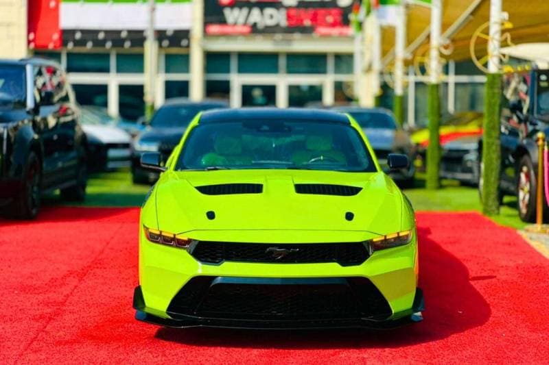 2024 Ford Mustang PREMIUM thumbnail 3