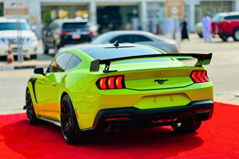 2024 Ford Mustang PREMIUM thumbnail 5