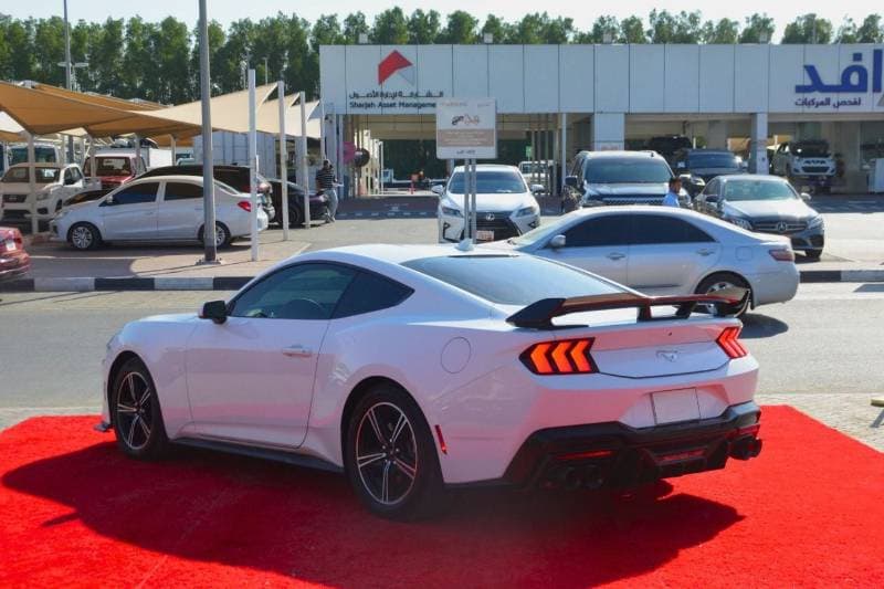 2024 Ford Mustang PREMIUM thumbnail 4