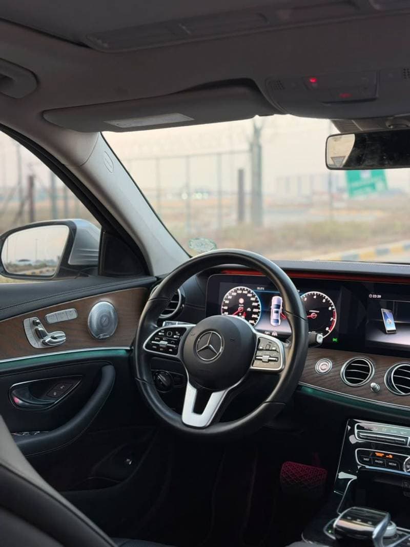 2020 Mercedes Benz E300 PREMIUM PLUS thumbnail 8