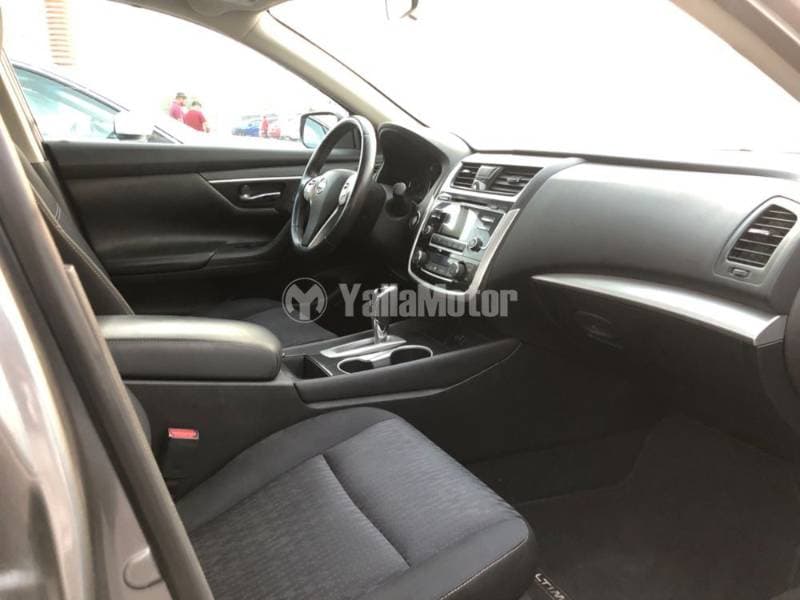 2018 Nissan Altima thumbnail 7
