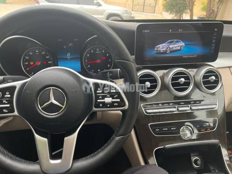 2019 Mercedes-Benz C-Class thumbnail 3