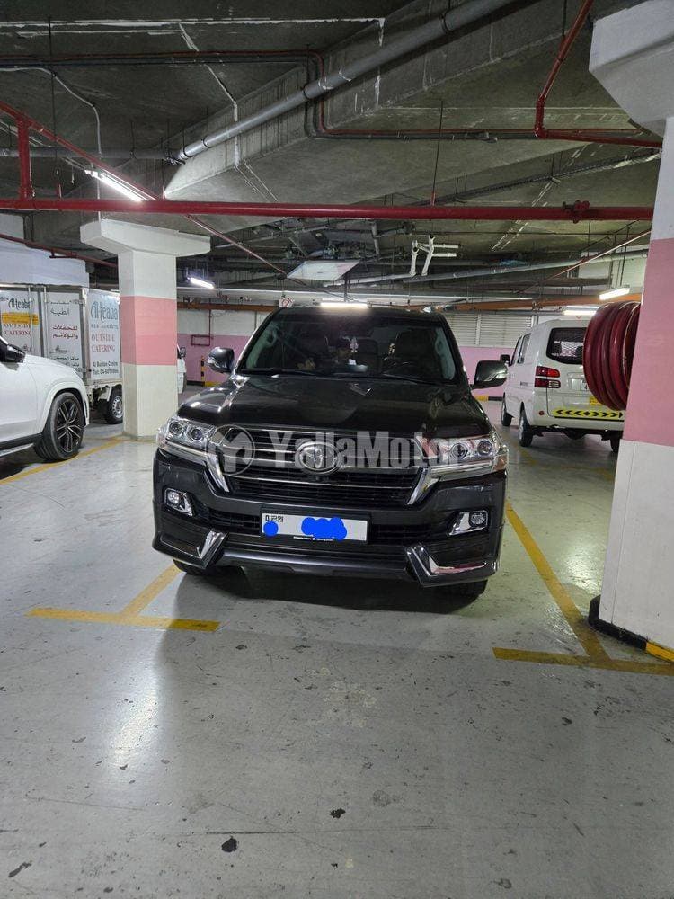 2020 Toyota Land Cruiser thumbnail 2
