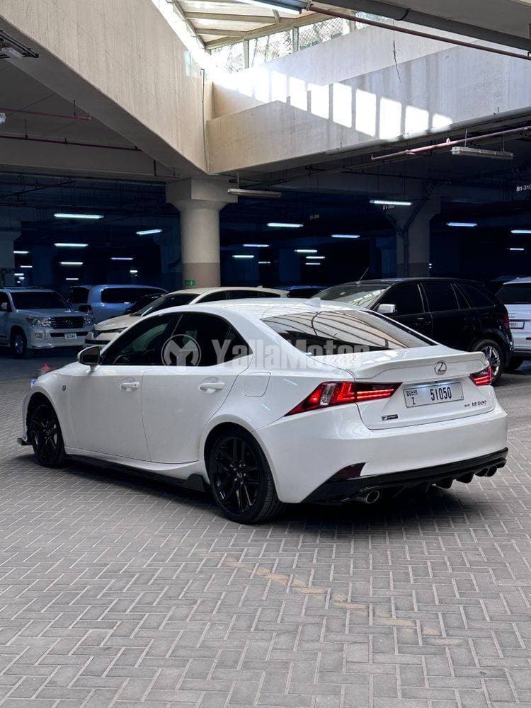 2016 Lexus IS 300 thumbnail 6
