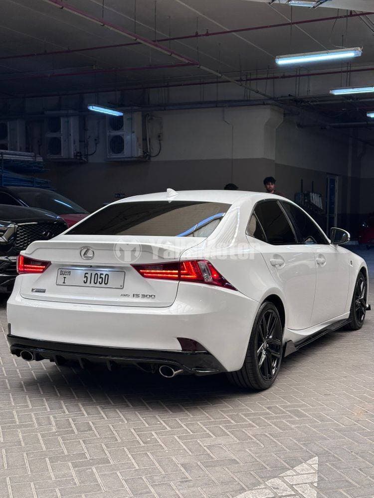 2016 Lexus IS 300 thumbnail 5