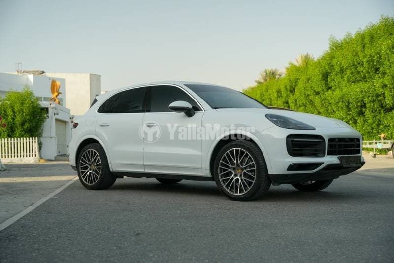 2023 Porsche Cayenne thumbnail 6