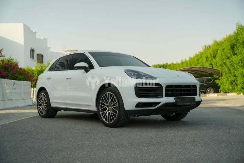2023 Porsche Cayenne thumbnail 7