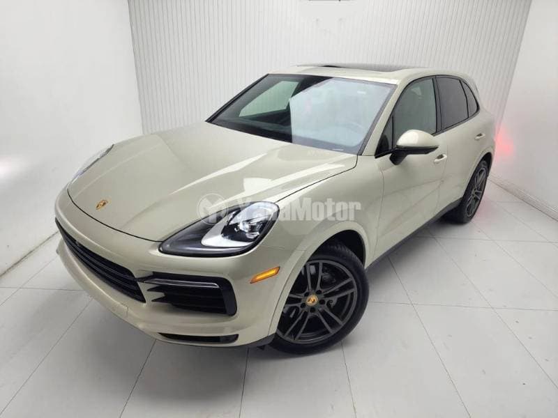 2021 Porsche Cayenne thumbnail 3