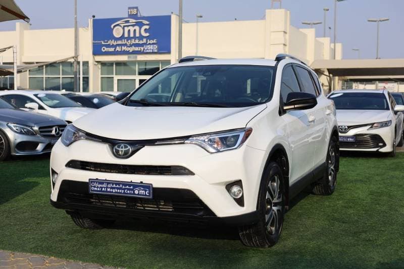2018 Toyota Rav4 thumbnail 3