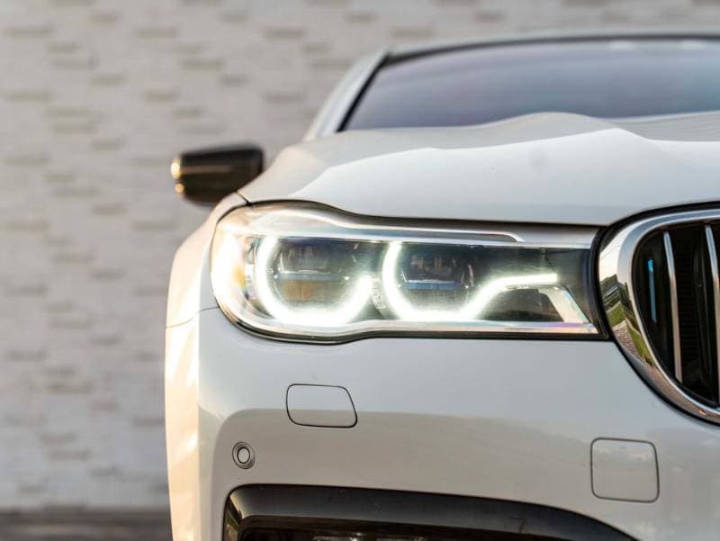 2017 BMW 7 Series thumbnail 2