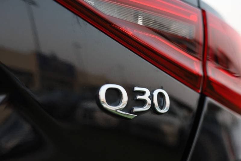 2019 Infiniti QX30 thumbnail 8