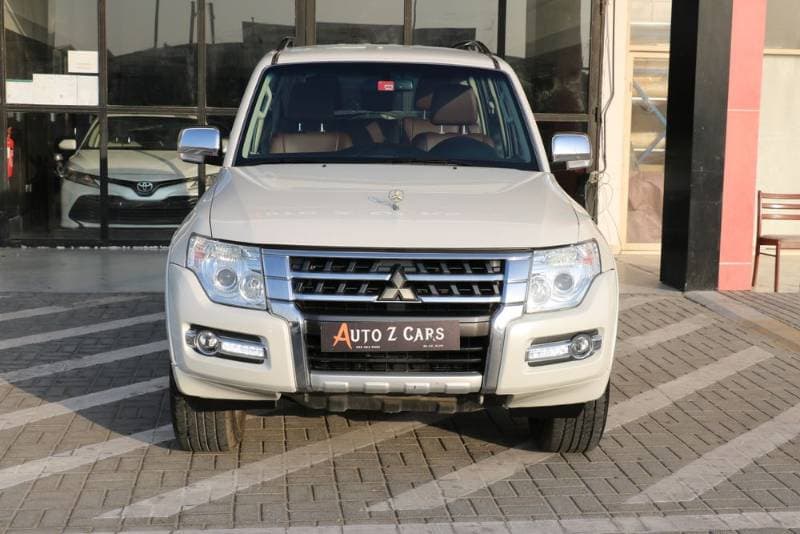 2019 Mitsubishi Pajero thumbnail 2