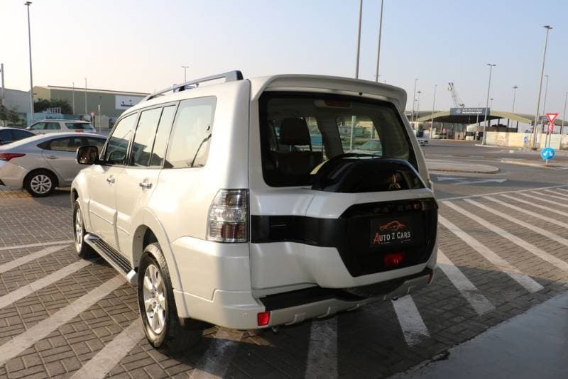 2019 Mitsubishi Pajero thumbnail 6