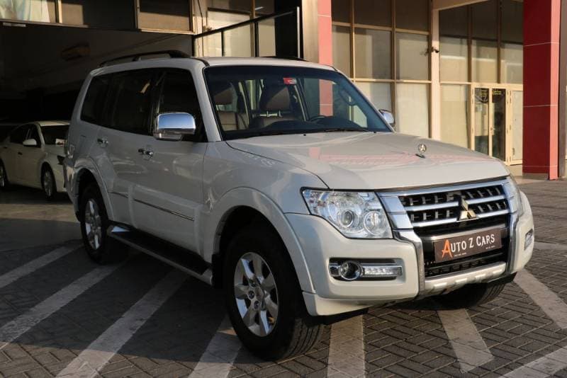 2019 Mitsubishi Pajero thumbnail 4