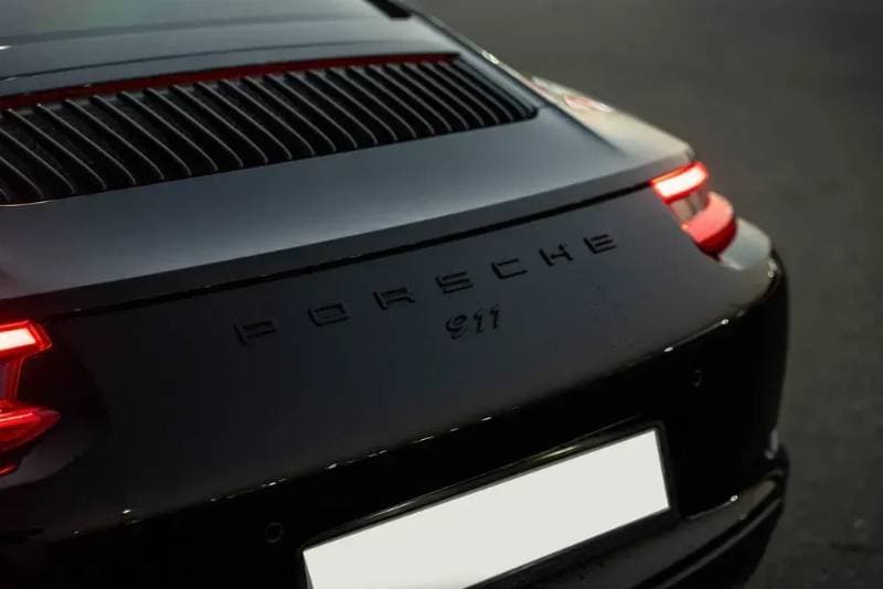 2019 Porsche 911 thumbnail 4