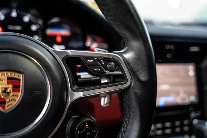 2019 Porsche 911 thumbnail 6