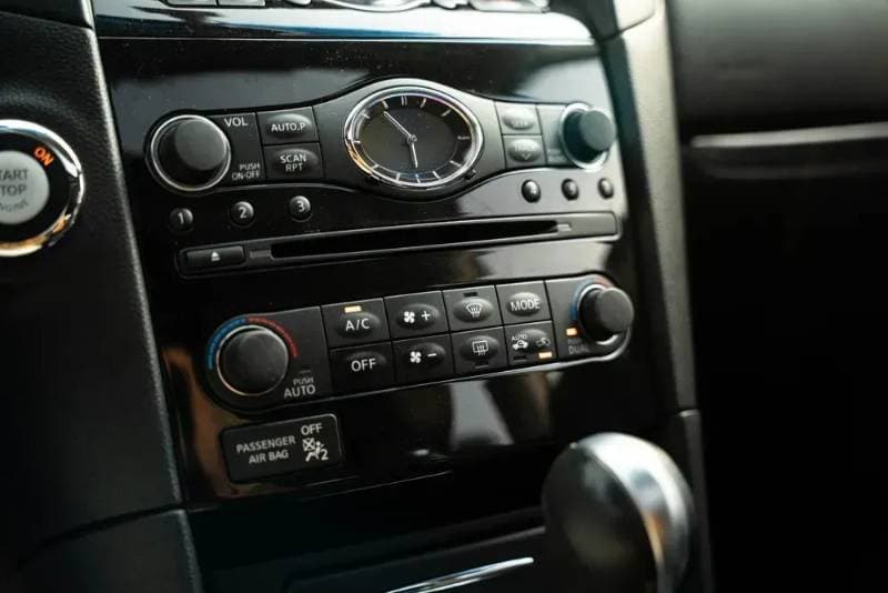 2019 Infiniti QX70 thumbnail 5