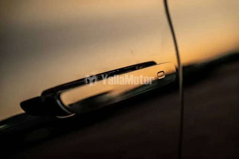 2022 Hongqi E-HS9 thumbnail 3