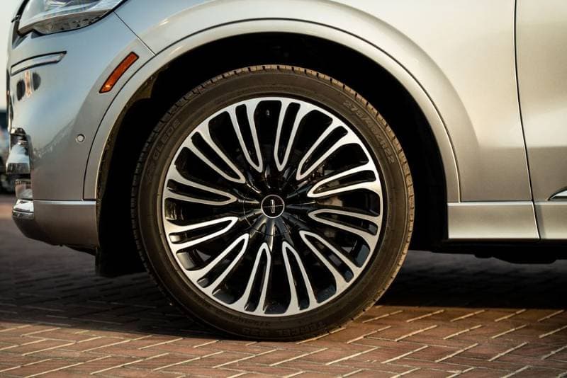 2022 Lincoln Aviator thumbnail 4