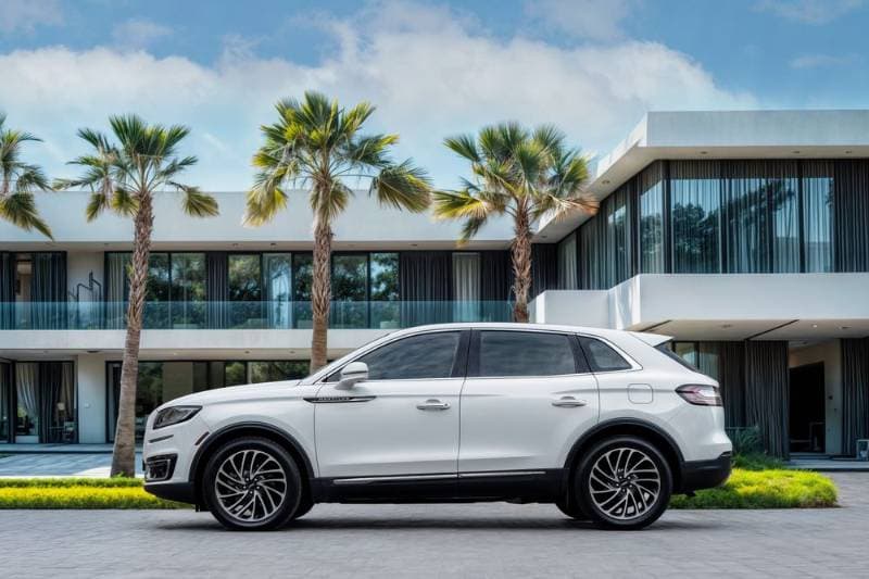 2020 Lincoln Nautilus thumbnail 2