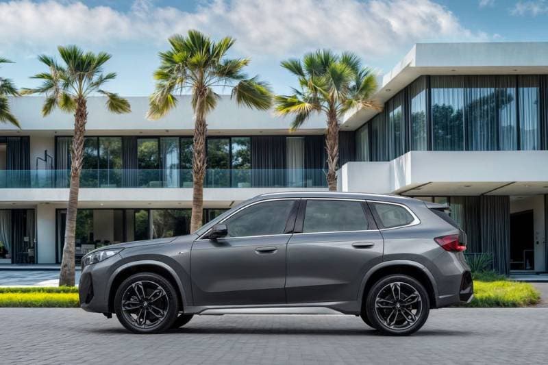 2024 BMW X1 thumbnail 6