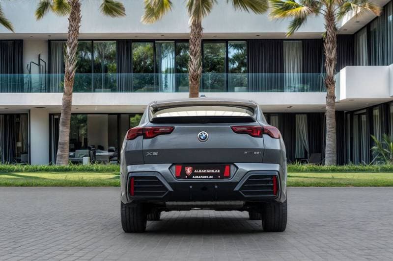2024 BMW X2 thumbnail 5