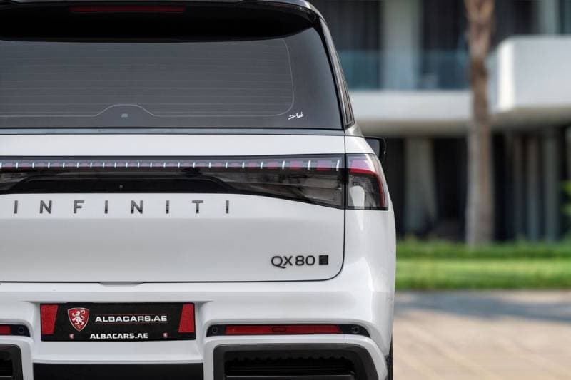 2025 Infiniti QX80 thumbnail 5