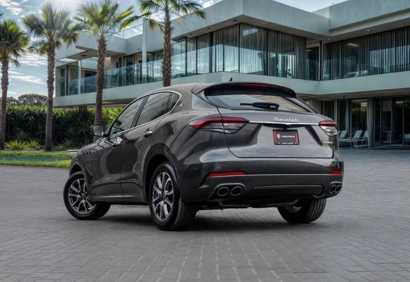 2022 Maserati Levante thumbnail 3