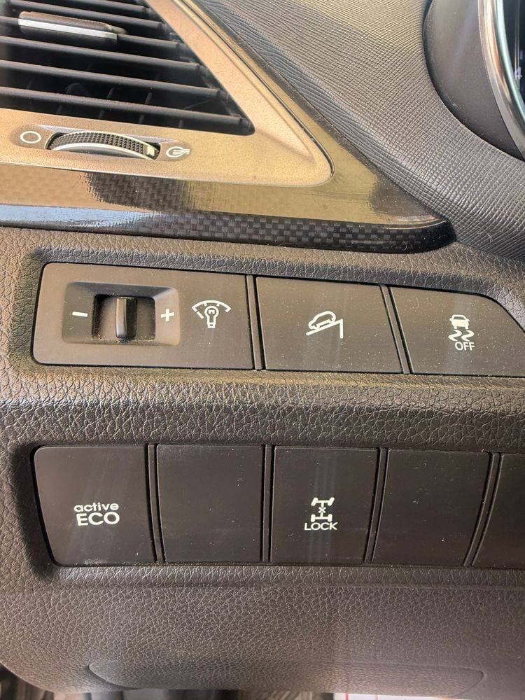 2014 Hyundai Santa Fe thumbnail 6