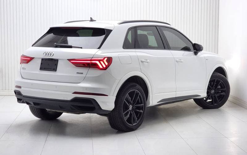 2024 Audi Q3 thumbnail 2
