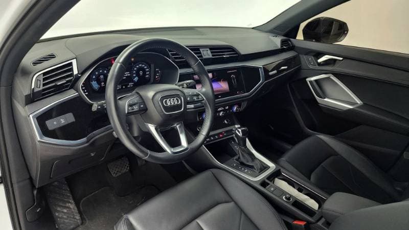 2024 Audi Q3 thumbnail 7