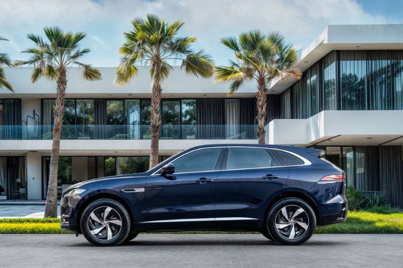 2021 Jaguar F-Pace thumbnail 2