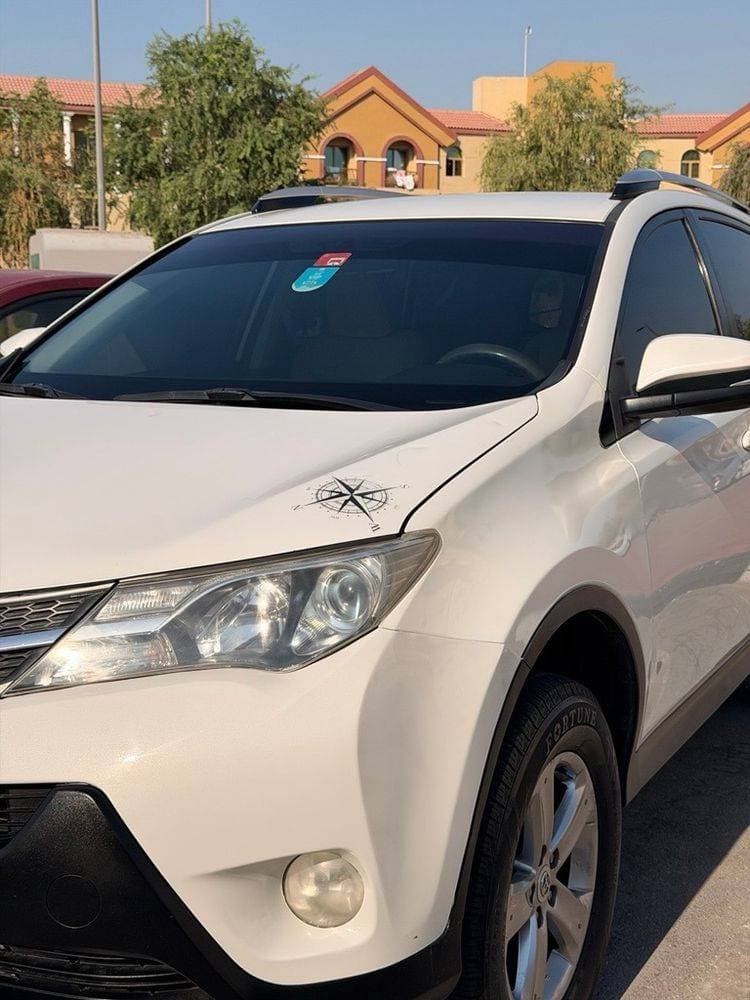 2015 Toyota Rav4 thumbnail 2