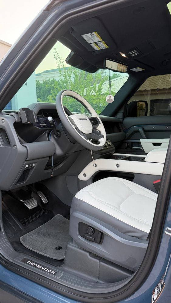 2022 Land Rover Defender thumbnail 7