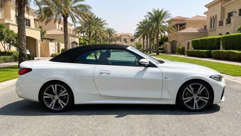 2023 BMW 4 Series Coupe thumbnail 2