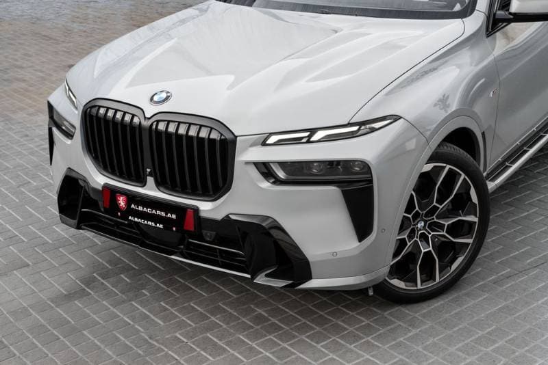 2024 BMW X7 thumbnail 7